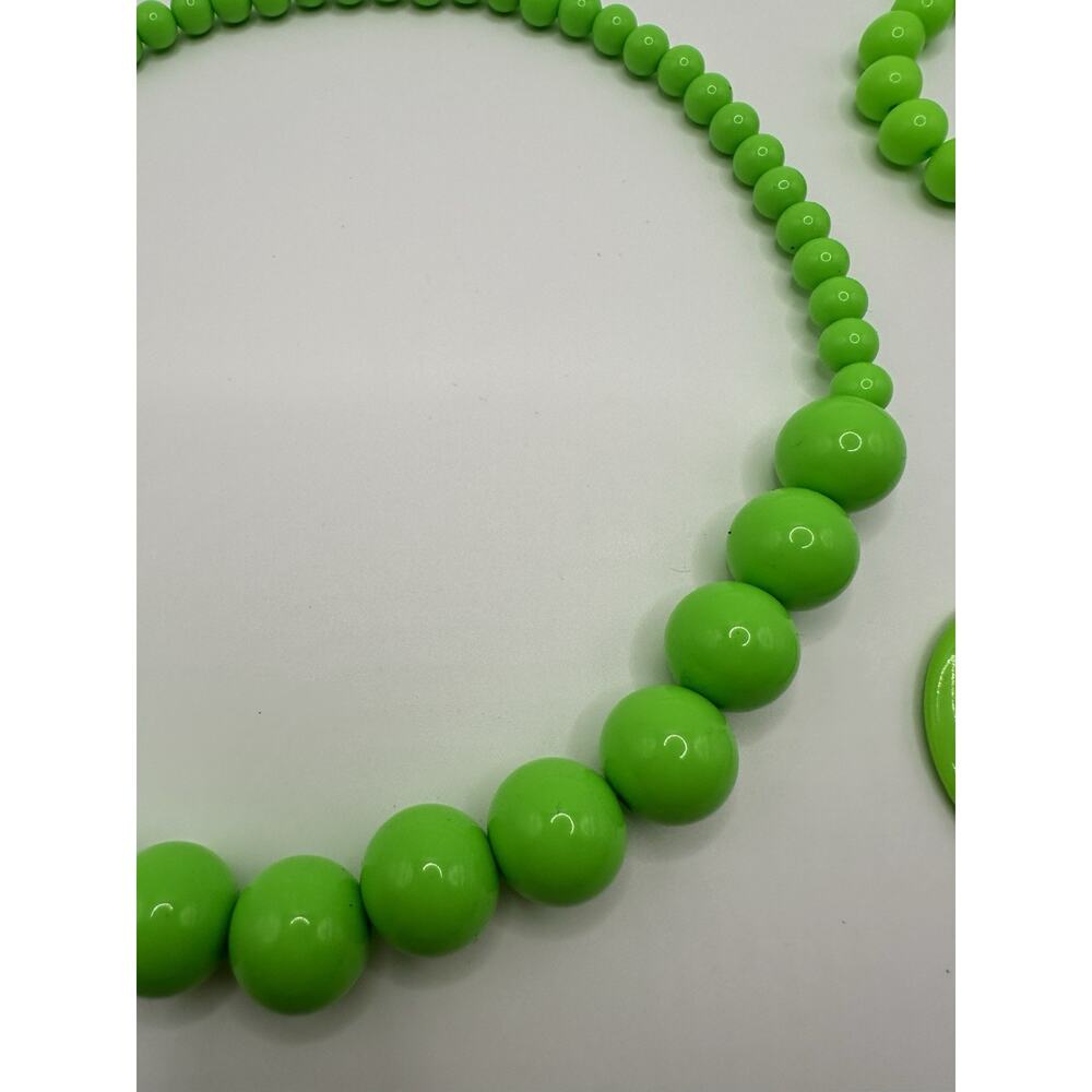Jewelry Set Of Neon Green Stretch Beaded Necklace, Bracelet, & Hoop Earrings - Picture 4 of 8